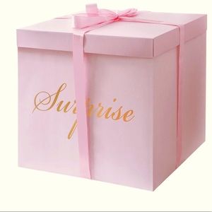 Pinup vintage surprise box: Flirty Goth 2x